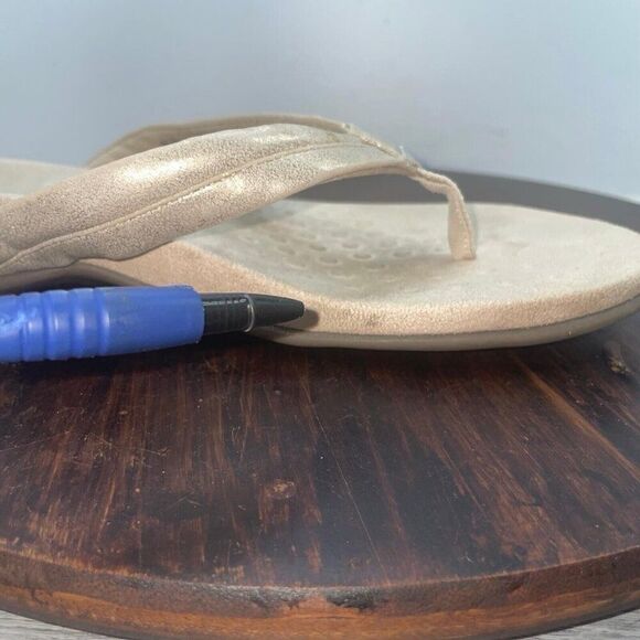 Vionic Raya Metallic Beige Womens Size 9 Casual Slipper Flip Flop Thong Sandals - Picture 10 of 10